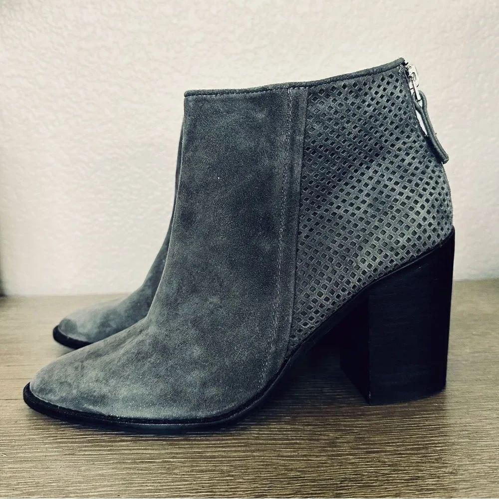 Steve Madden Gray Suede Leather Heel Ankle Boots Booties 10